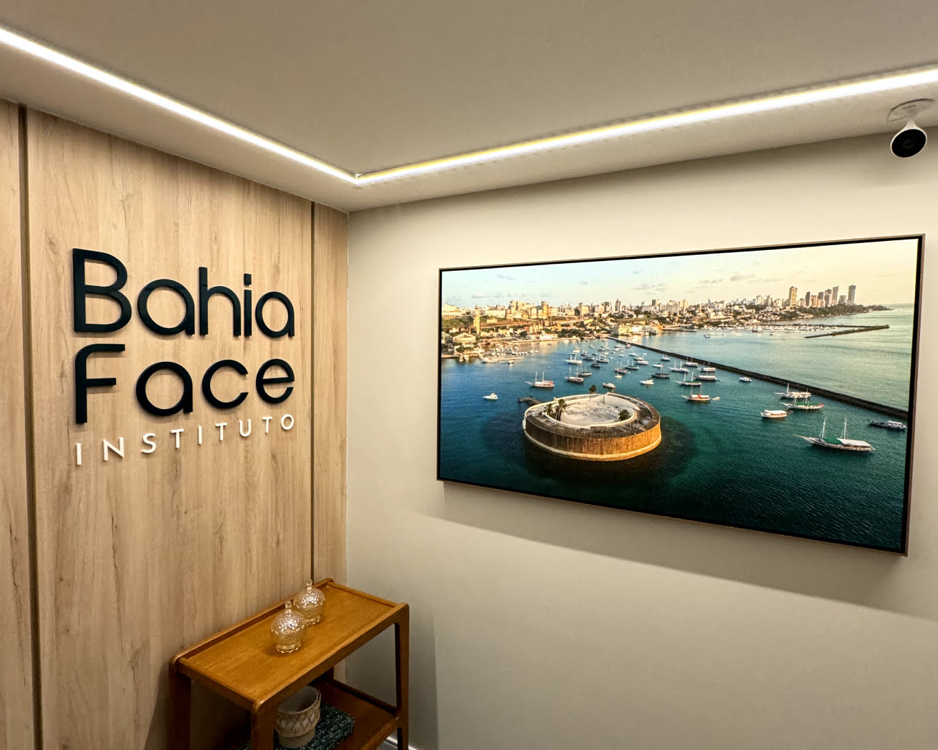 frente do instituto bahia face